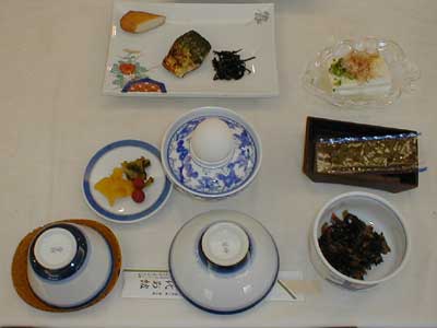 5$B7n(B5$BF|D+HS(B